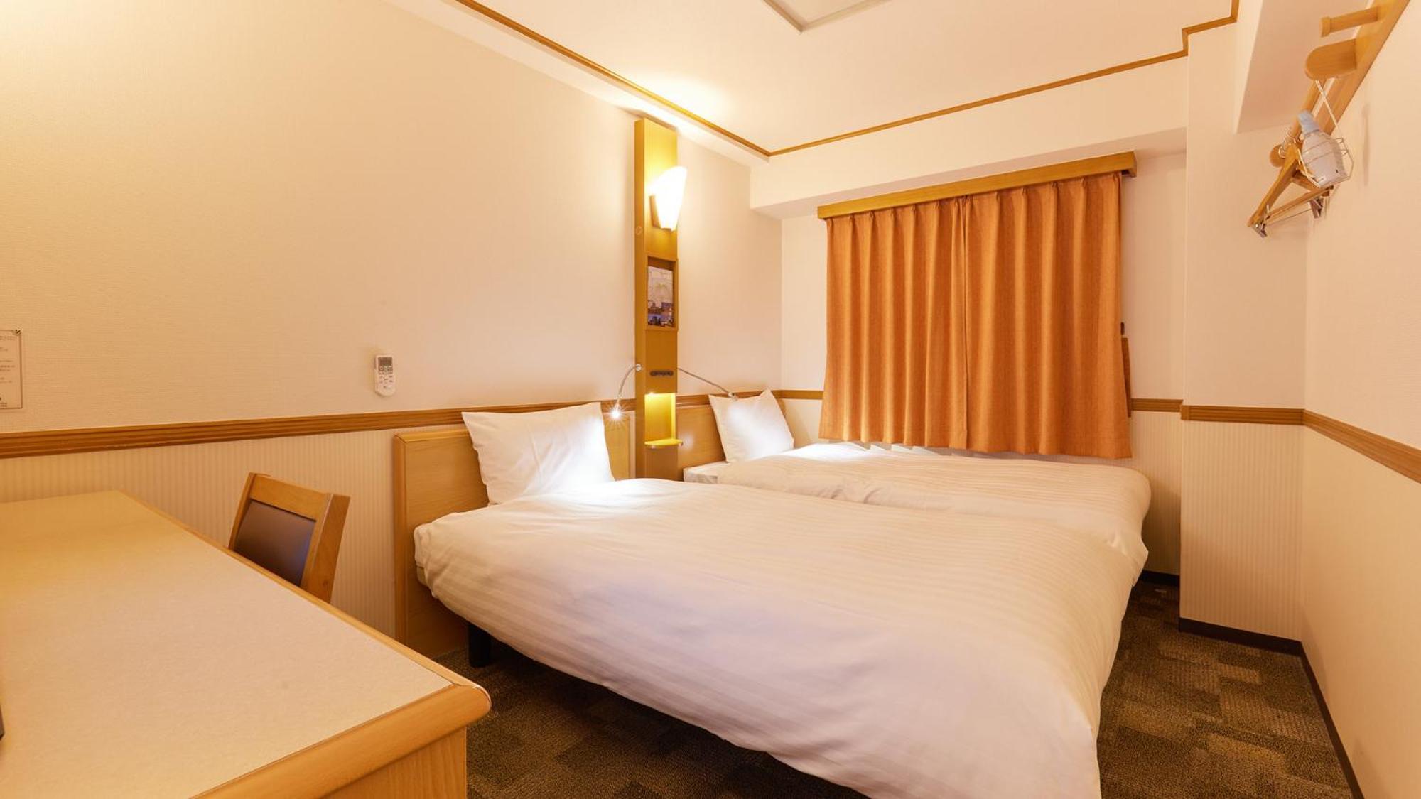 Toyoko Inn Niigata Furumachi חדר תמונה